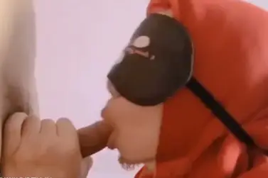 Ukhti Jilbab Merah Binal